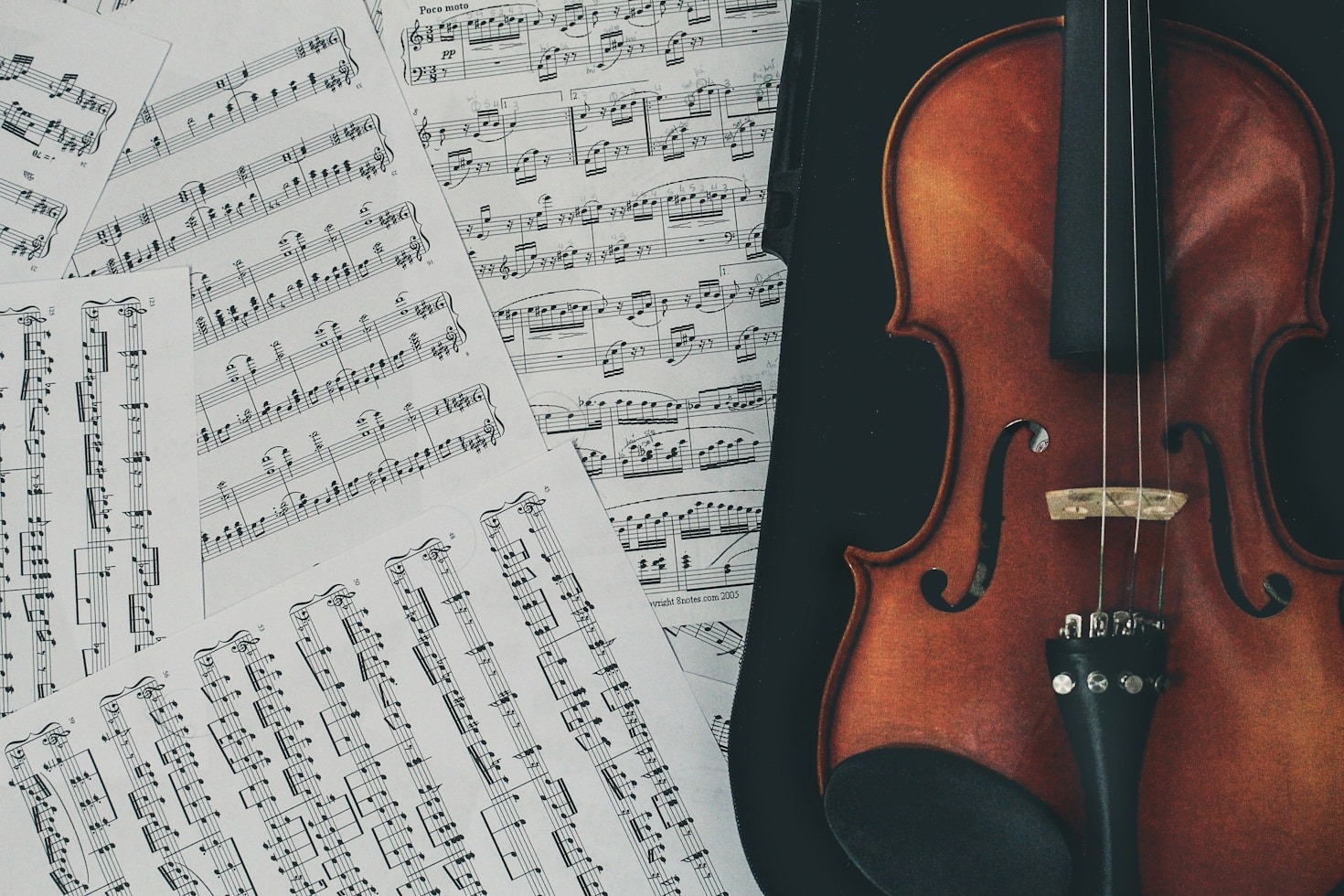 How Greek Music Connects Culture and Emotion